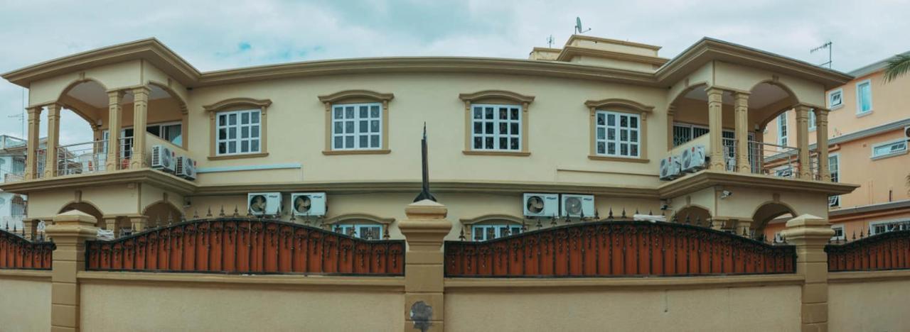 Rs Villas - Three Bedrooms Share Apartment With Private Room And Free Wifi And 100Mts To The Beach And Ac And 100Mts To Bus Stop And Pool Flic en Flac Luaran gambar